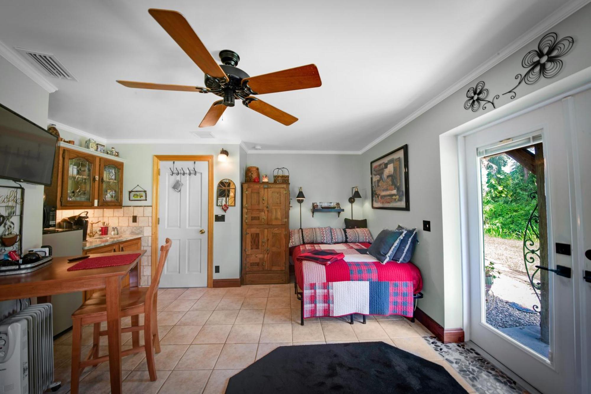 La Quiete Cove For One Bed & Breakfast Lake Worth Beach Bagian luar foto